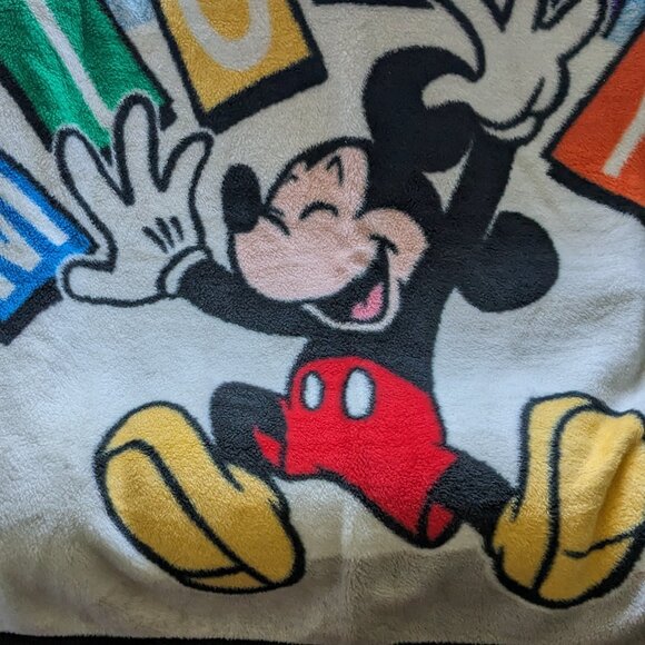 Vtg. BIEDERLACK Disney Enterprise Mickey Mouse Throw Cover Blanket 58" x 49" - Picture 2 of 4
